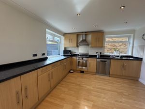 KITCHEN- click for photo gallery